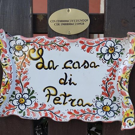 La Casa Di Petra Lägenhet Modica Exteriör bild